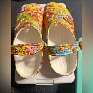 Unisex Walt Disney world crocs